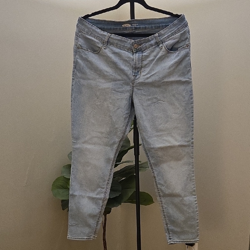 Old Navy Light Wash Women's Ankle Jeans Soft Denim Pants Casual